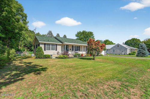 409 Center St, Corinth, NY, 12822-1405 | Card Image