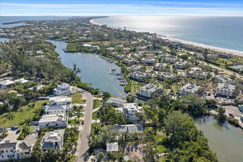 6841 Longboat Dr S, LONGBOAT KEY, FL, 34228-1035 | Card Image