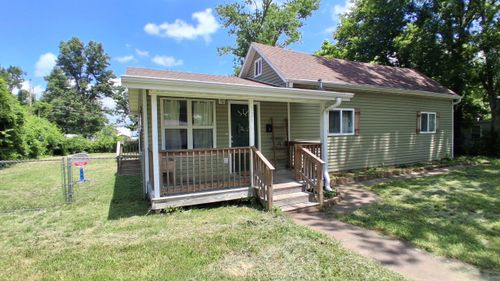 129 W Cline Street, Aurora, MO, 65605 | Card Image