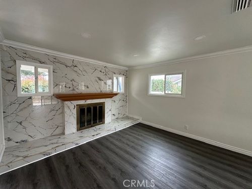 2045 S Janette Ln, Anaheim, CA, 92802-3215 | Card Image