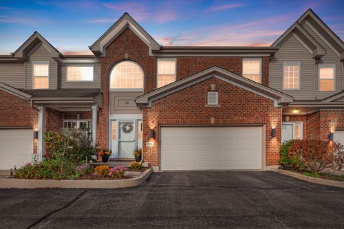 235 Walker Dr, Elburn, IL, 60119-9177 | Card Image