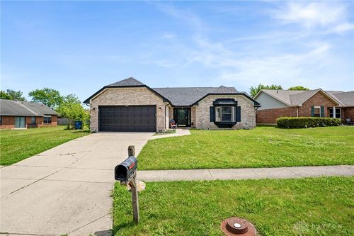 8848 Trowbridge Way, Huber Heights, OH, 45424 | Card Image