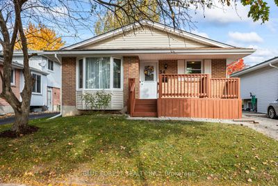 34 Beechmount Cres, House other with 3 bedrooms, 2 bathrooms and 2 parking in London ON | Image 2