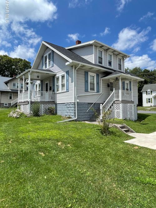 711 Rowena Dr, Ebensburg, PA, 15931-2073 | Card Image