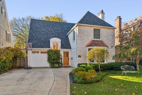 538 Meadow Road, Winnetka, IL, 60093 | Card Image