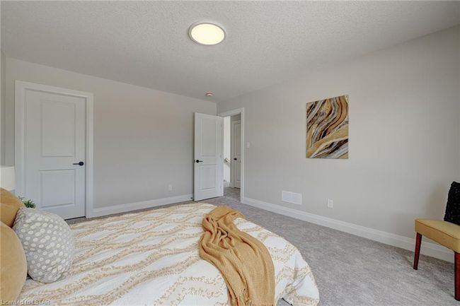 6477 Royal Magnolia Ave, House other with 3 bedrooms, 2 bathrooms and 2 parking in London ON | Image 22