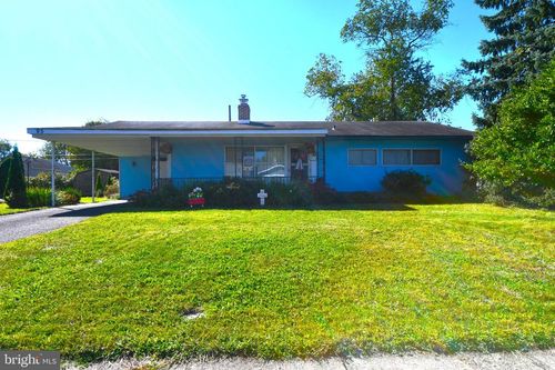 95 Daffodil Ln, LEVITTOWN, PA, 19055-1734 | Card Image