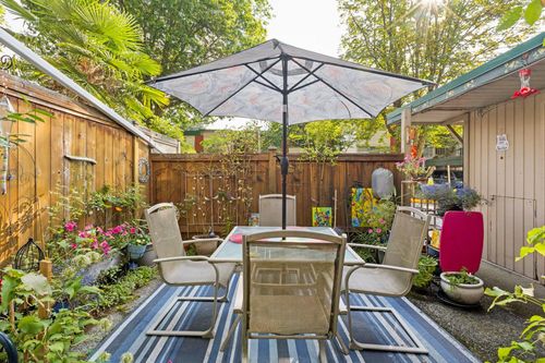 829 Westview Cres, North Vancouver, BC, V7N3X9 | Card Image