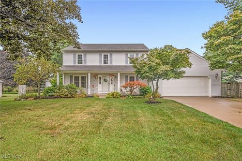 2235 Violet Ct, Avon, OH, 44011-2605 | Card Image