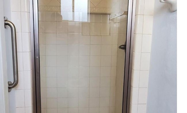primary shower | Image 11