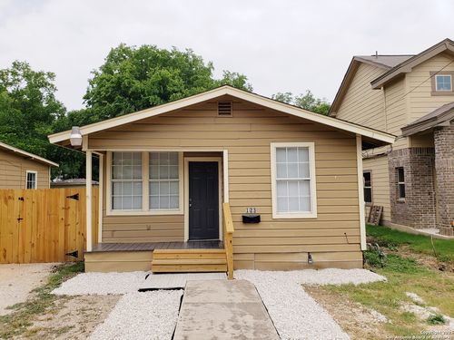 123 Gabriel, San Antonio, TX, 78202-1417 | Card Image