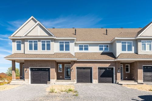 1521 Scarlet St, Kingston, ON, K7K0H7 | Card Image