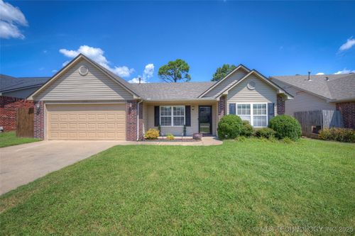 273 Fairlane Dr, Sapulpa, OK, 74066-7074 | Card Image