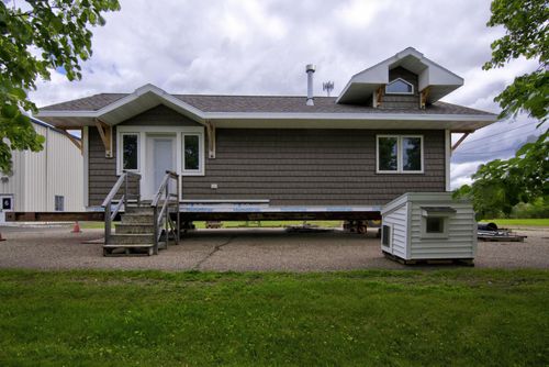 801 Valley Ave Se, Valley City, ND, 58072-4150 | Card Image