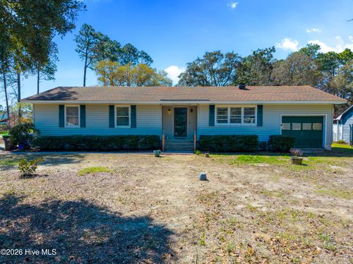 139 Stuart Ave, Southport, NC, 28461-3061 | Card Image