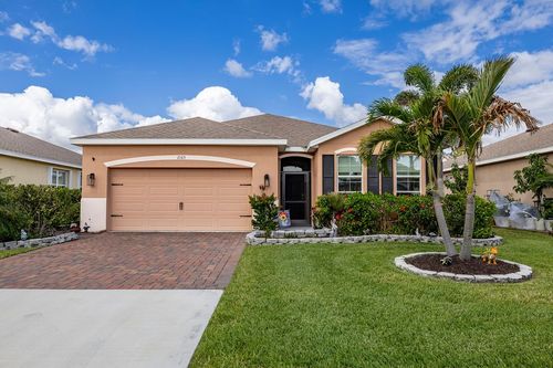 2165 Hawk River Dr Sw, Vero Beach, FL, 32962-6819 | Card Image
