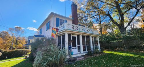 10 Ann St, Monticello, NY, 12701-2127 | Card Image