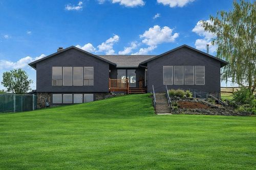 1112 E Jennings Rd, Spangle, WA, 99031-9519 | Card Image