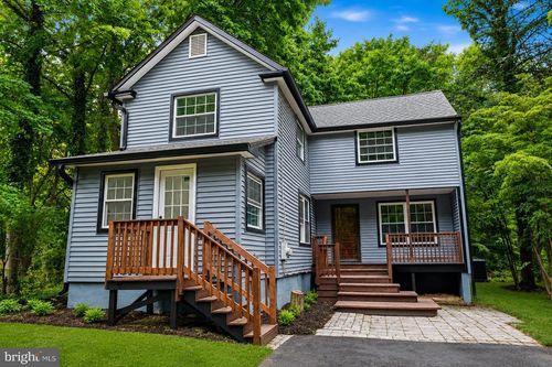 227 W Ferry Rd, Yardley, PA, 19067-7440 | Card Image