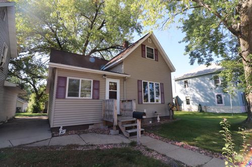 307 4th Ave Se, Melrose, MN, 56352-1345 | Card Image