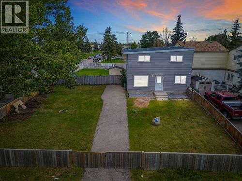 4311 7a Ave Se, Calgary, AB, T2A3A6 | Card Image