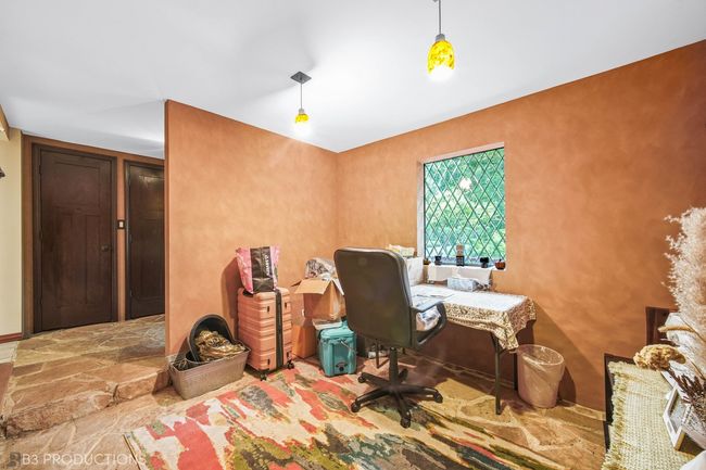 8660 W 130 Th St, House other with 3 bedrooms, 2 bathrooms and 2 parking in Palos Park IL | Image 17