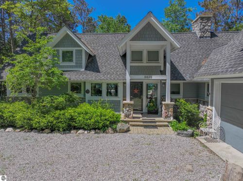 5635 Leland Woods Dr, Leland, MI, 49654-9733 | Card Image