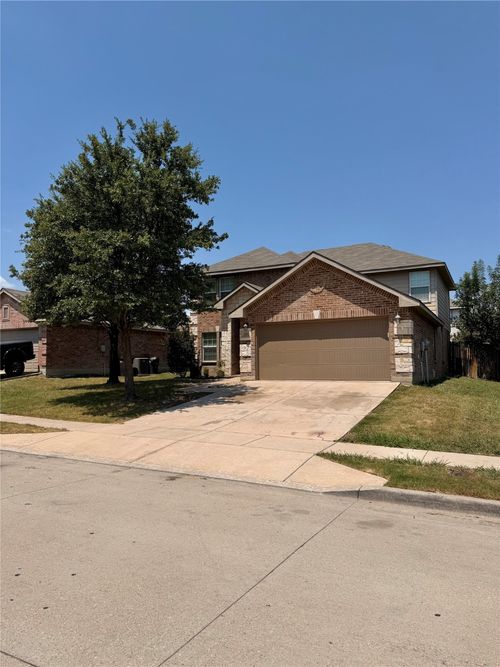 428 Iron Ore Trl, Fort Worth, TX, 76131-3956 | Card Image