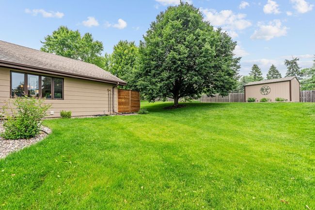 You'll love this yard! | Image 56