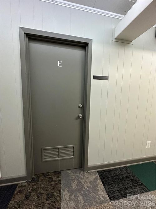 e-111 E Charlotte Ave, Mount Holly, NC, 28120-2274 | Card Image