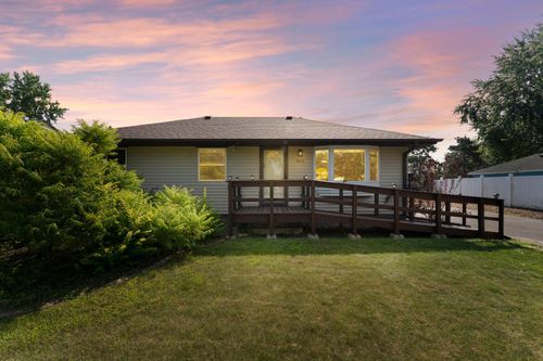 5572 Aldine St, Shoreview, MN, 55126-4901 | Card Image