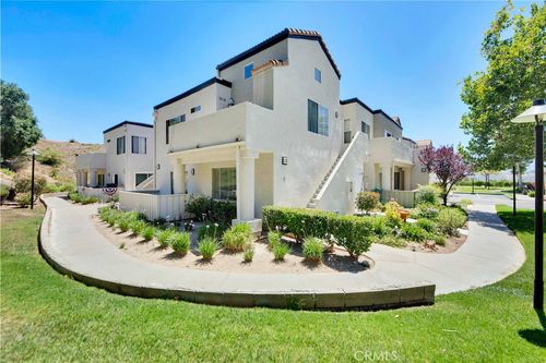 102-21203 Trumpet Dr, Newhall, CA, 91321-4269 | Card Image