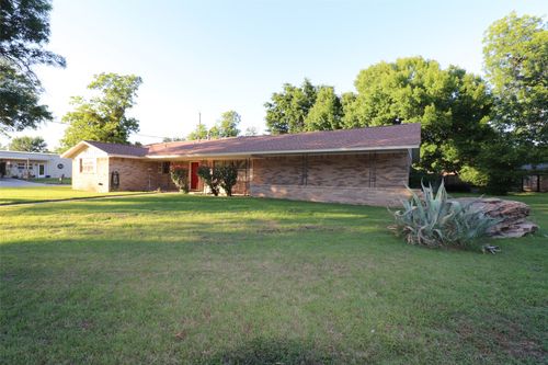 2100 14th St, Brownwood, TX, 76801-8018 | Card Image