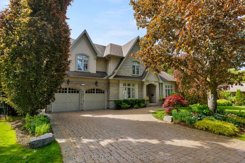 55 Twyford Rd, Etobicoke, ON, M9A1W5 | Card Image