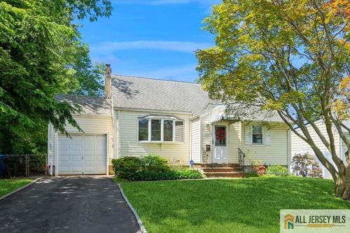 5 Berkley Blvd, Iselin, NJ, 08830-2020 | Card Image
