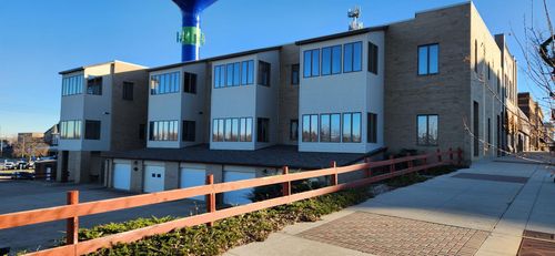 c1-212 N Broadway Ave, Albert Lea, MN, 56007-2435 | Card Image