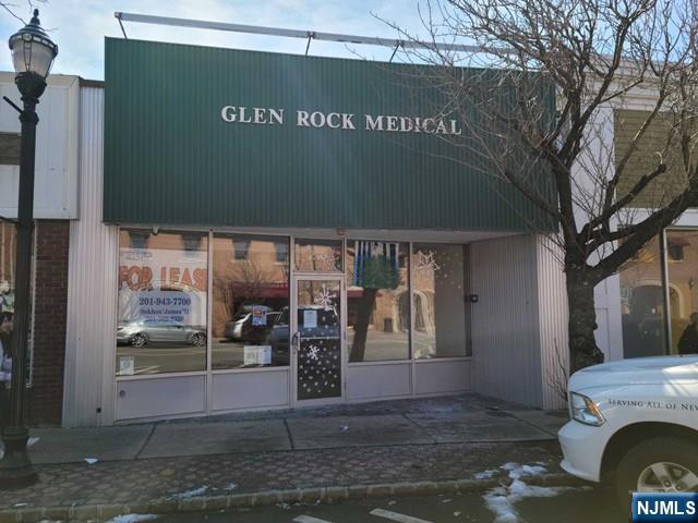 210 Rock Rd, Glen Rock, NJ 07452