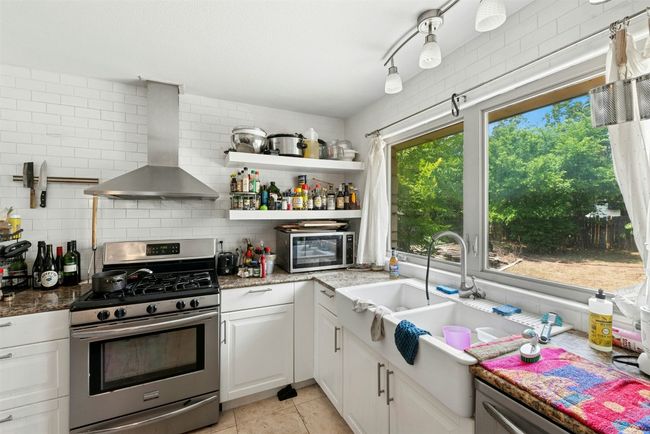4308 Red River St, House other with 2 bedrooms, 2 bathrooms and 2 parking in Austin TX | Image 13