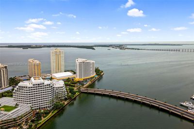 3903 - 495 Brickell Ave, Condo with 2 bedrooms, 2 bathrooms and null parking in Miami FL | Image 1