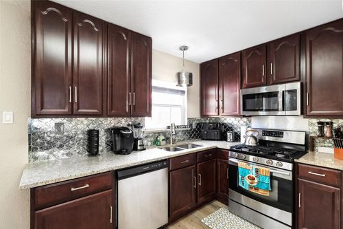 334 Freeman St, Mesquite, TX, 75149-4709 | Card Image