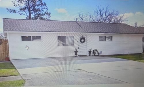 353 Helis Dr, Westwego, LA, 70094-2115 | Card Image