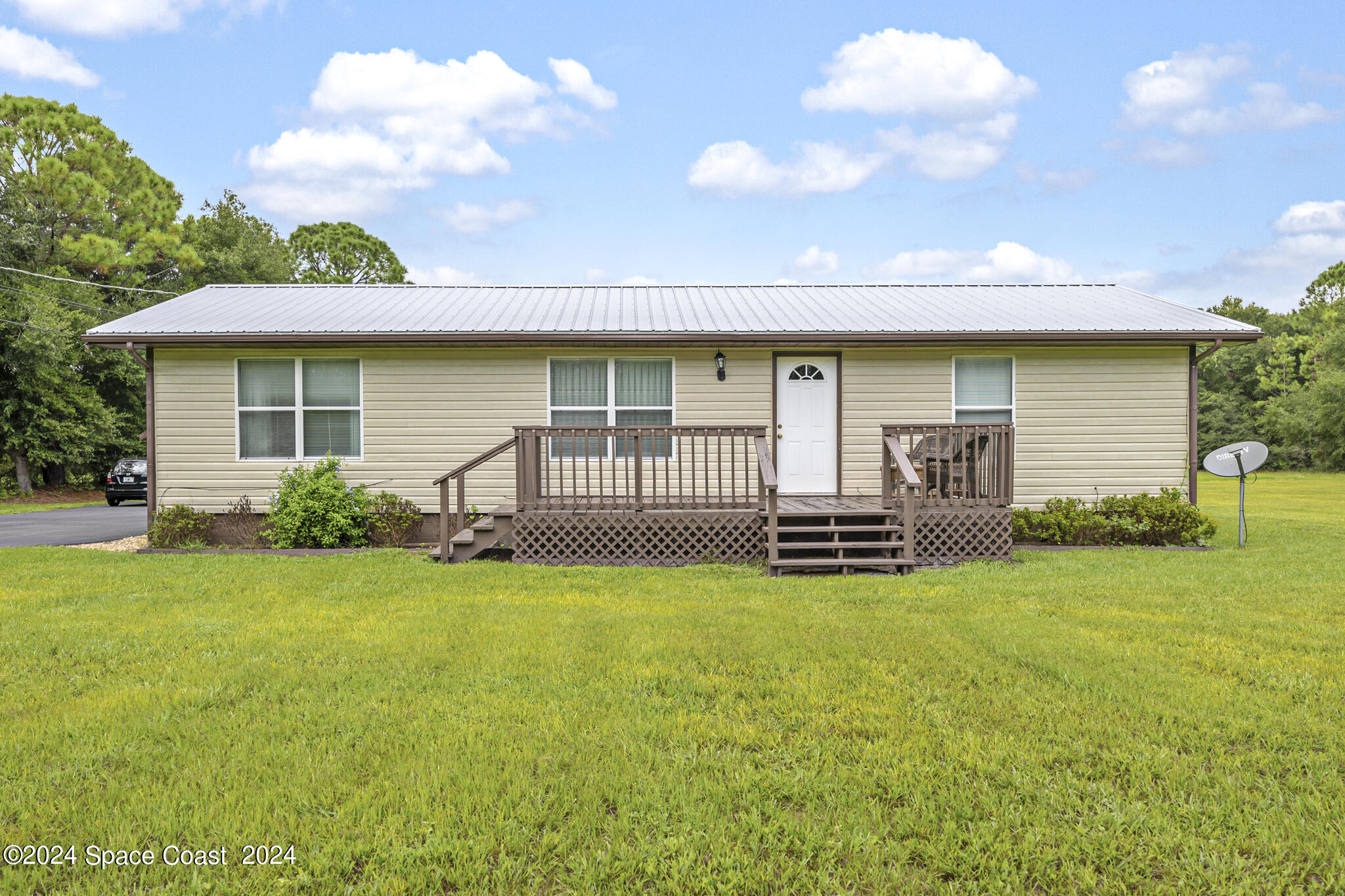 Golden Shores Blvd, Mims, FL 32754