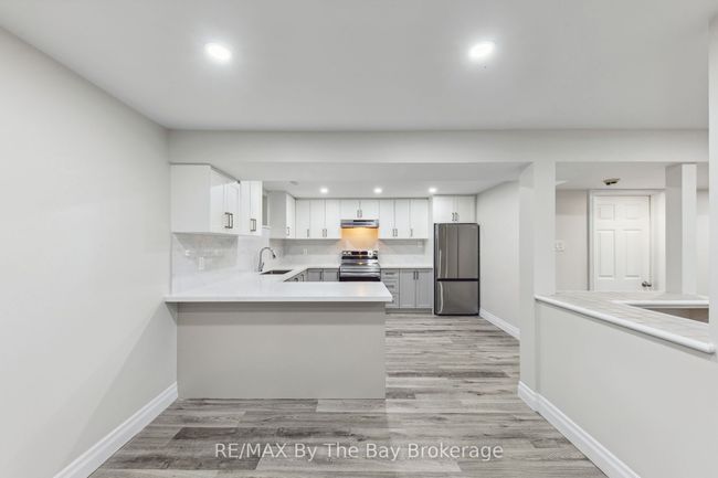 174 32nd St S, House other with 4 bedrooms, 4 bathrooms and 8 parking in Wasaga Beach ON | Image 28