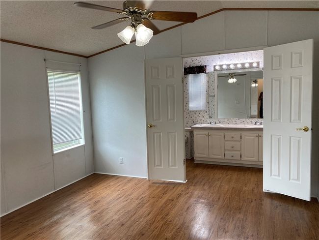 207 Dunbar St, House other with 3 bedrooms, 2 bathrooms and 3 parking in Refugio TX | Image 8