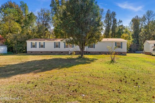 106 Theodore Ln, New Bern, NC, 28560-8521 | Card Image