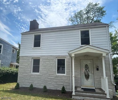 31 Garden St, Morristown, NJ, 07960-4024 | Card Image