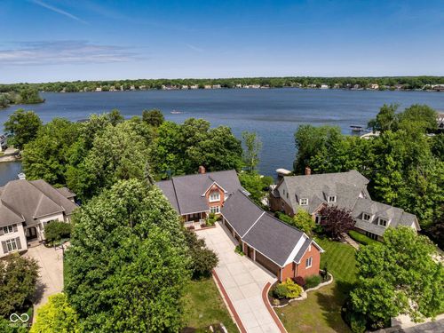 9264 Bluestone Circle, Indianapolis, IN, 46236 | Card Image