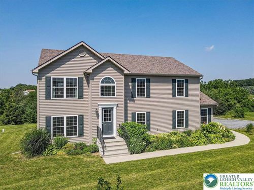 5948 Valley View Ct, Slatington, PA, 18080-3168 | Card Image