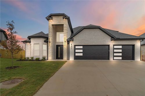 521 Bose Ave, Centerton, AR, 72719-6110 | Card Image