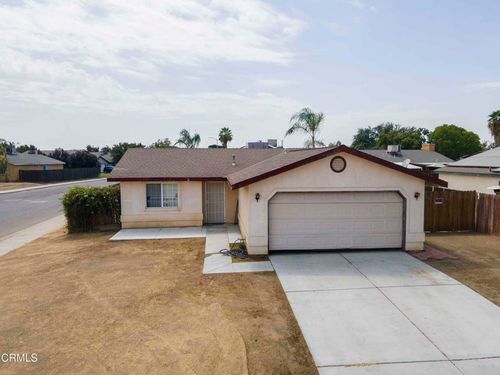 4203 Noella Rd, Bakersfield, CA, 93313-3982 | Card Image